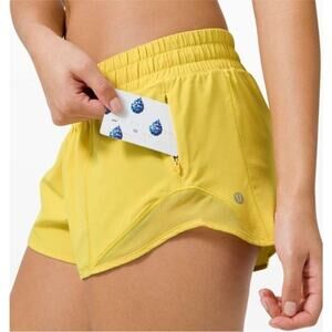 Lululemon Hotty Hot Short II *2.5" Soleil Yellow Size 10 Classic Gym Athletic